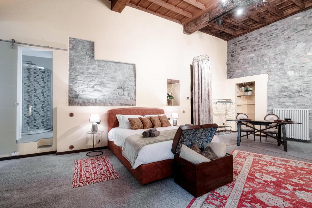 Historical Suites - The House Of Travelers Como Exterior photo