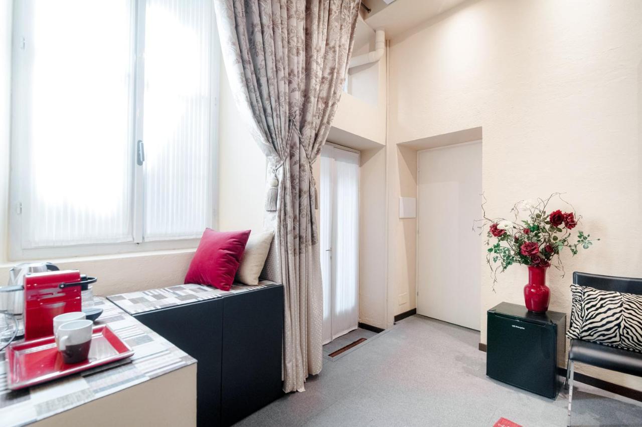 Historical Suites - The House Of Travelers Como Exterior photo