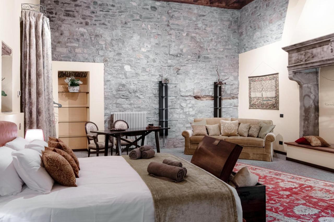 Historical Suites - The House Of Travelers Como Exterior photo