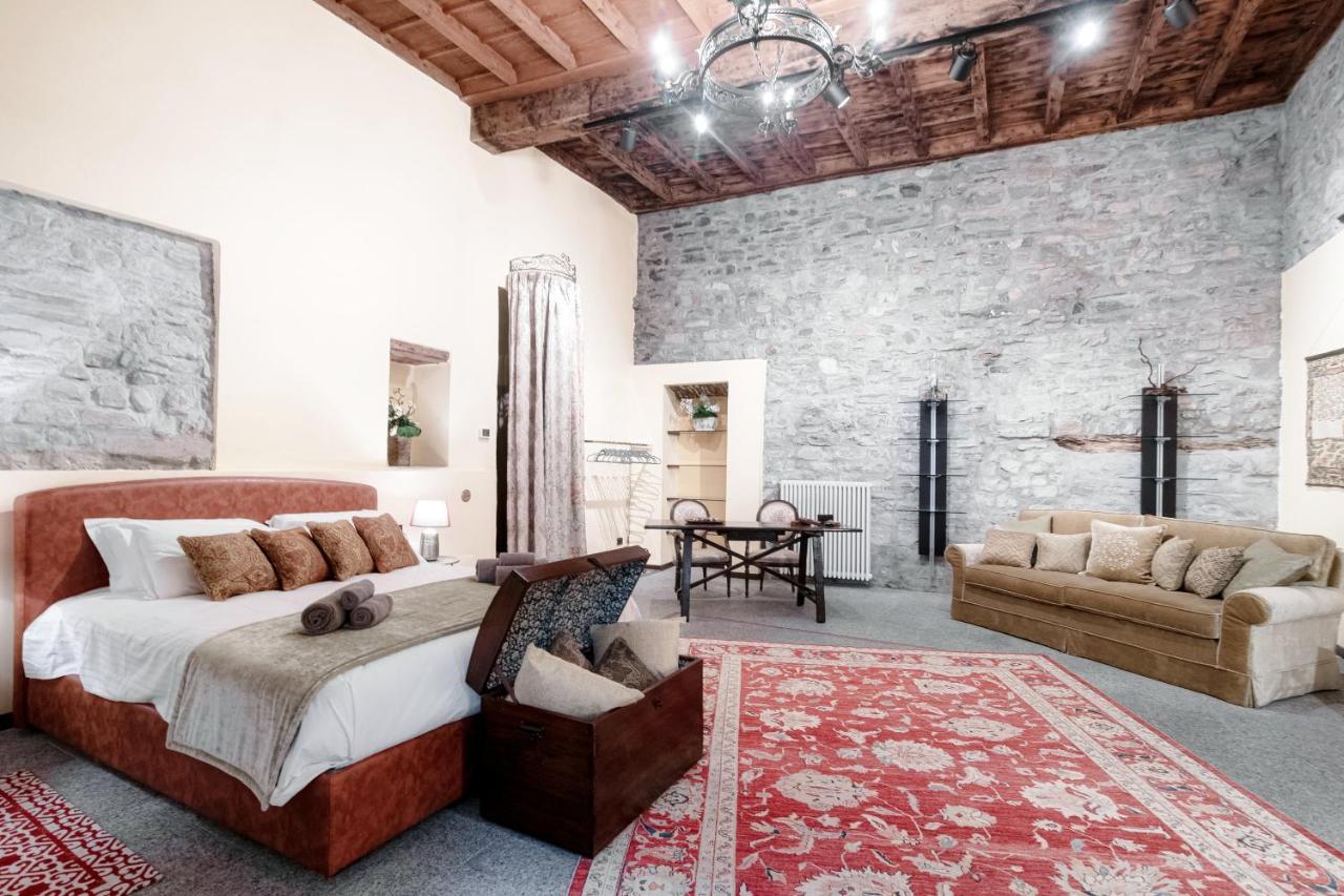 Historical Suites - The House Of Travelers Como Exterior photo