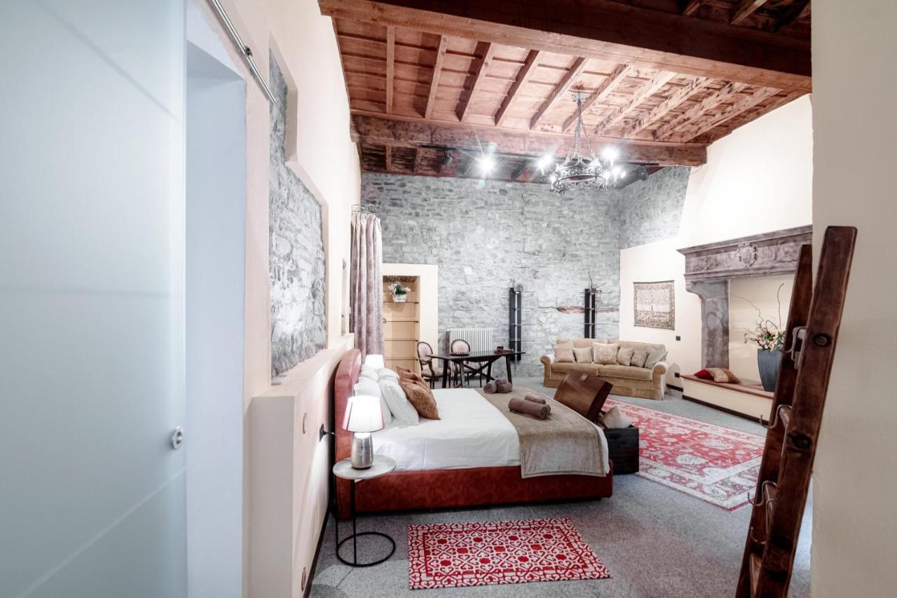 Historical Suites - The House Of Travelers Como Exterior photo